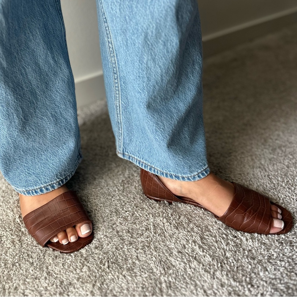 B.O.C. Born Concept Shoes Womens D’Orsay Flats, Size: 8M, Brown Alligator Print
